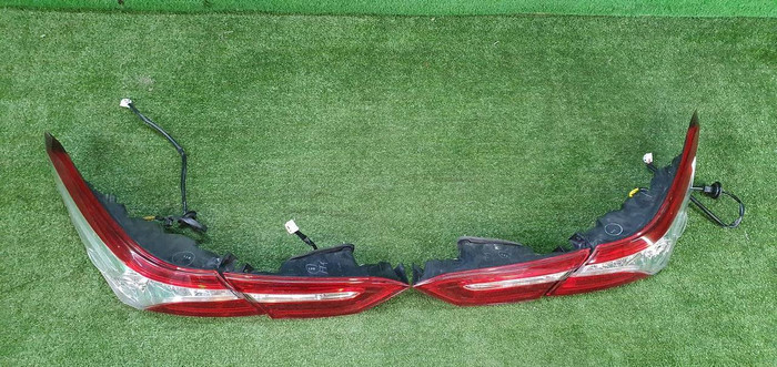 Фонарь Комплект Toyota Camry XV70 (2017-н.в.) LED