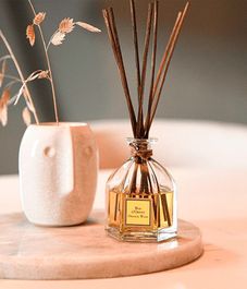 Oriental Wood, аромадиффузор Les naturelles collection, Collines de Рrovencе