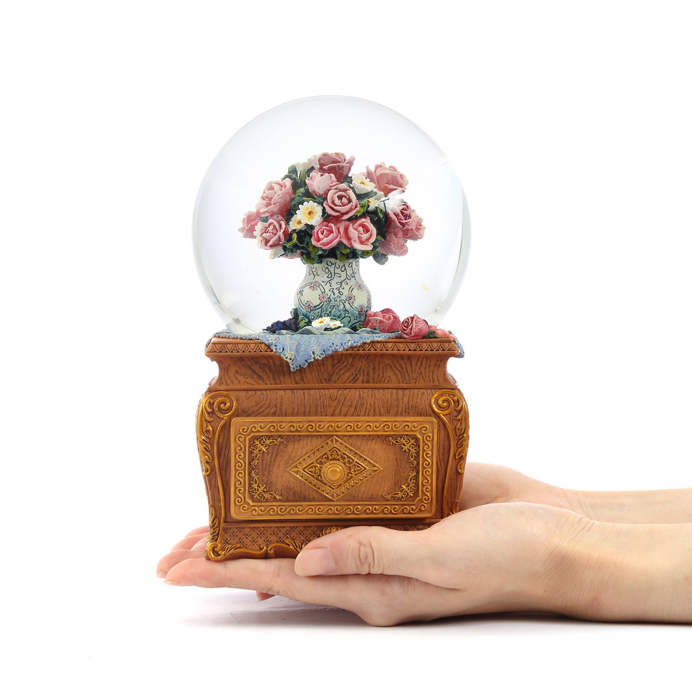 Натюрморт с розами