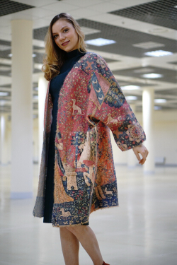 Кардиган «Дама с единорогом», по мотивам серии средневековых гобеленов «Дама с единорогом»