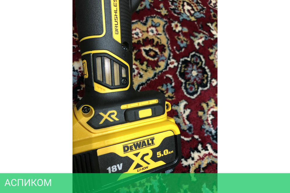 Угловая шлифмашина DeWalt DCG405NT
