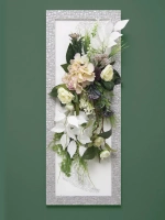 Настенная композиция с цветами в раме 65*28 см