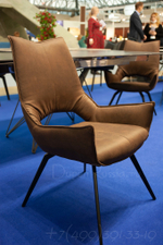 Стул DC1241 коричневый/черный