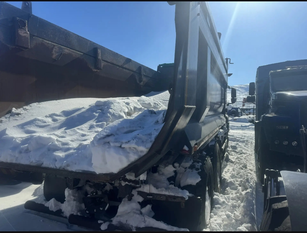 SITRAK C7H 8x4 Самосвал ZZ3316V306ME (Дизельный, 12,4 л, 480 л.с., МТ)