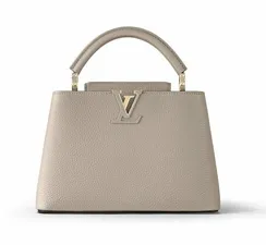 Сумка Louis Vuitton Capucines BB серо-бежевый