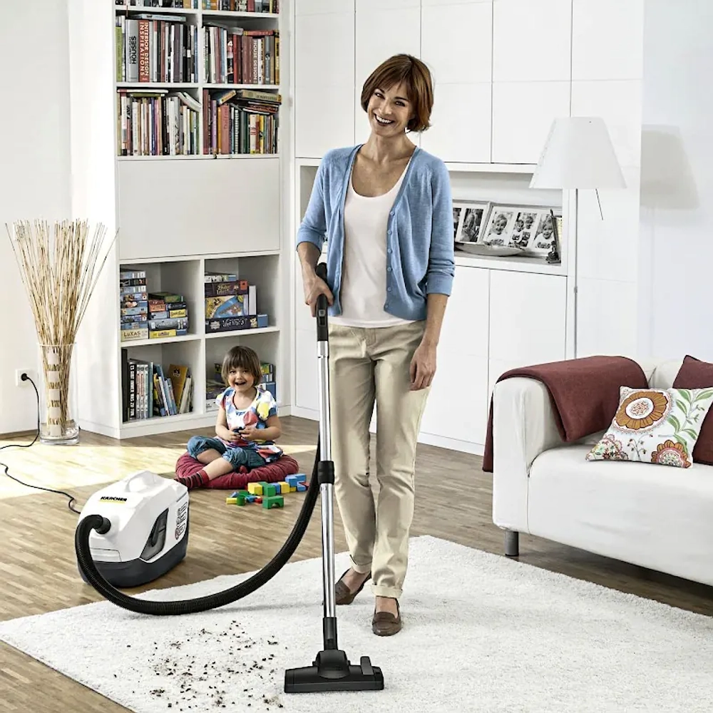 Karcher DS 6 Premium Plus пылесос с аквафильтром 1.195-242.0