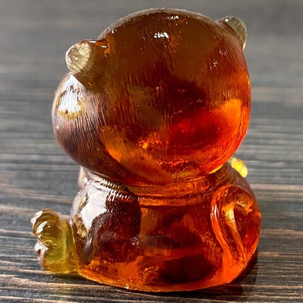 Кот большие щеки