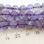 Аметист граненый, диаметр 8,4-8,6 мм, цена за 11 шт (1/4 нити)