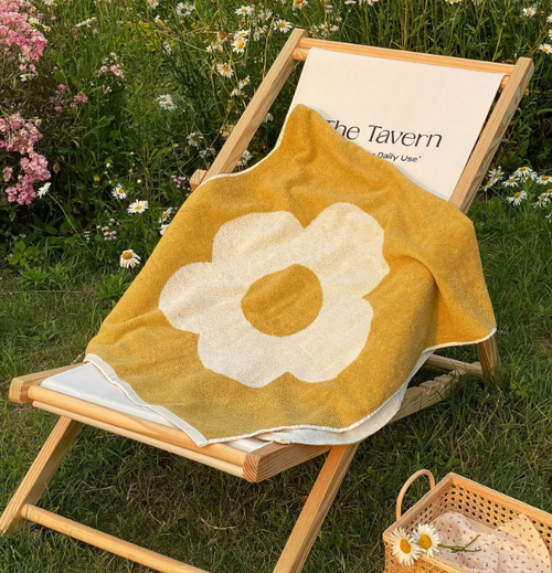 Полотенце "Желтый цветок"