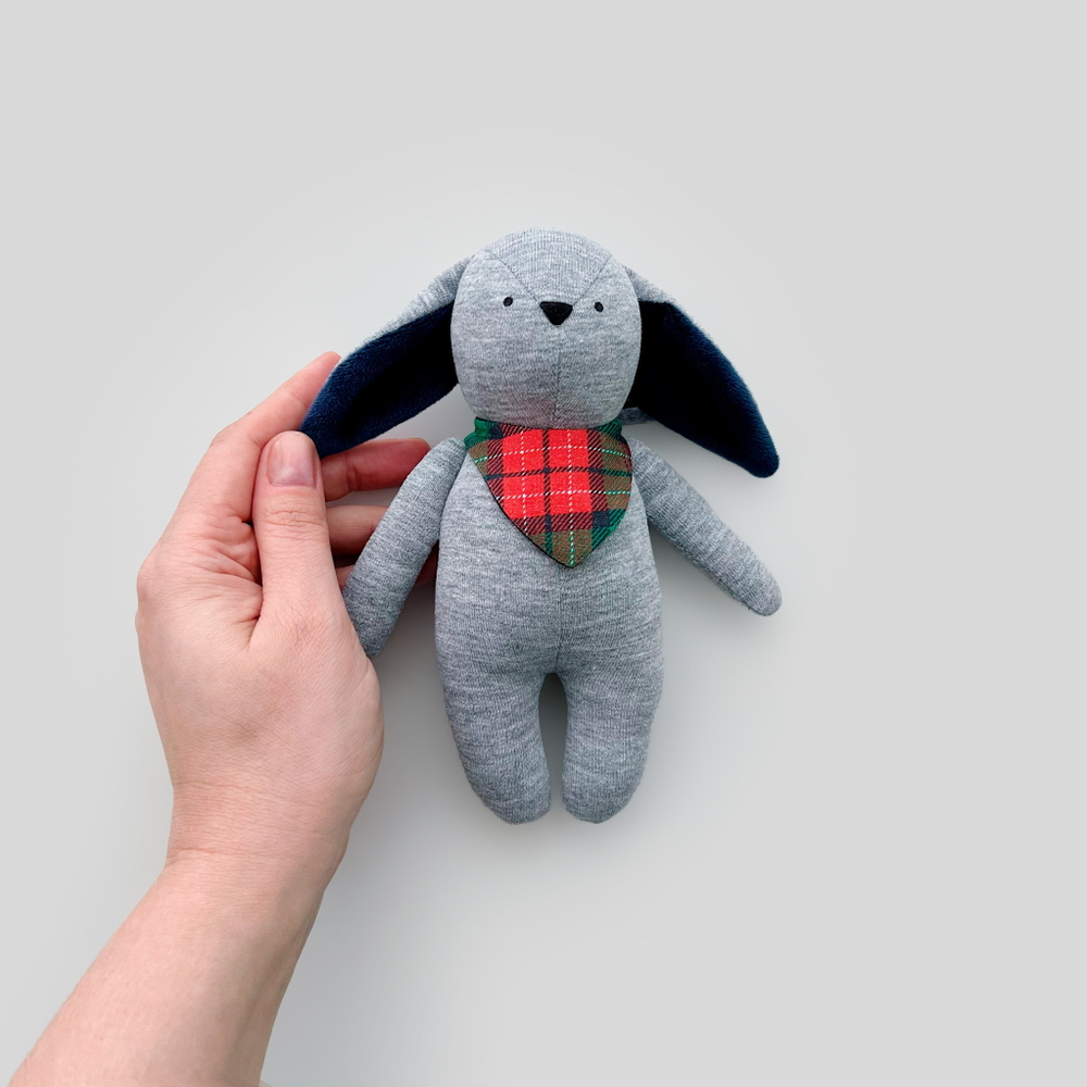 Комплект – футболка "Бабочка", блумеры, моксы с противоскользящей подошвой, повязка и игрушка