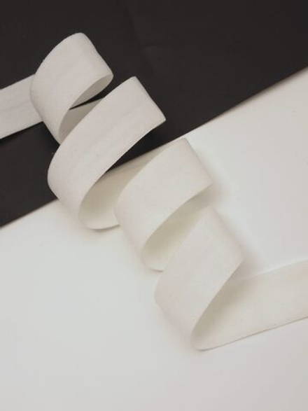 Бейка эластичная шампань матовая ширина 20 мм