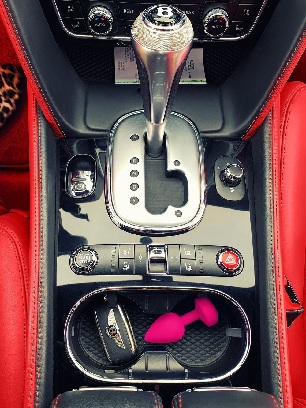 Gvibe Gplug Small - Инновационная маленькая дизайнерская пробка с вибрацией, 8х2.8 см (розовая)