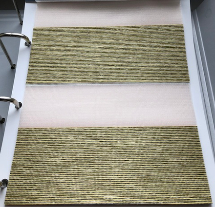 Рулонная штора День-Ночь кассетная с направляющими, ткань DN4144-08, цвет оливковый