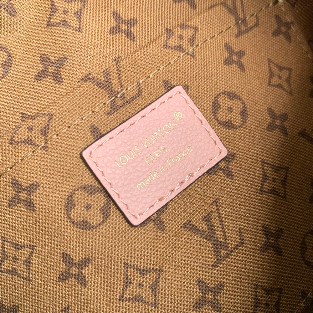 Louis Vuitton Express PM