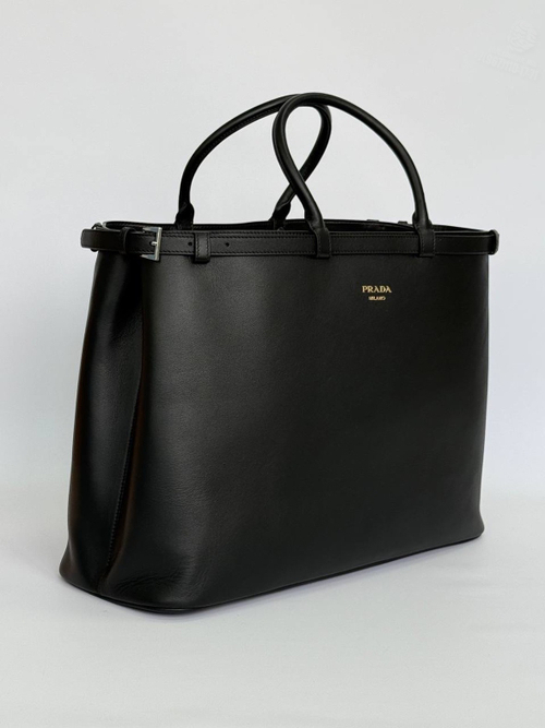 Дорожная сумка Prada