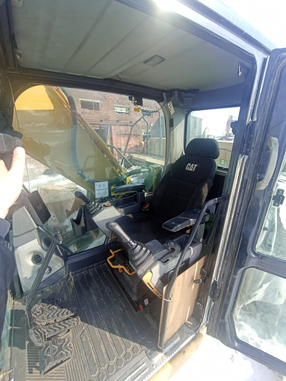 Caterpillar 330 Экскаватор 330GC (Дизельный, 7,0 л, 216 л.с., АТ)