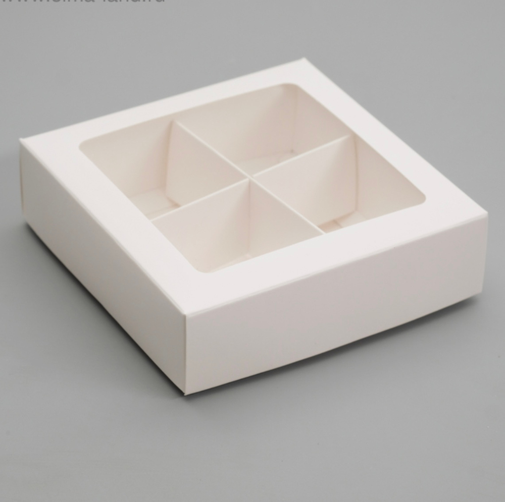 Коробка на 4 конфеты белая, 12 х 12 х 3 см