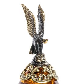 Народные промыслы AM-1366 Фигурка «Яйцо с сапсаном» (латунь, янтарь)