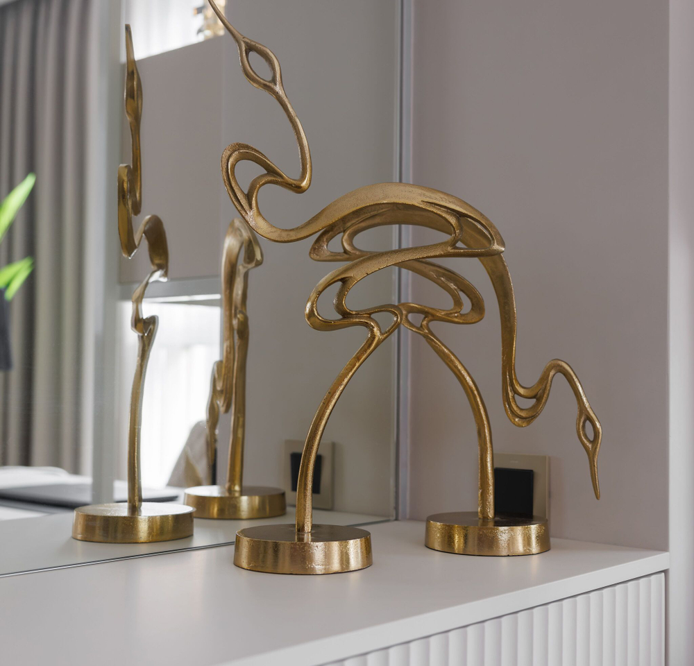 Статуэтка из металла Garda Decor 71PN-0601B-CH золотой, высота 51 см.