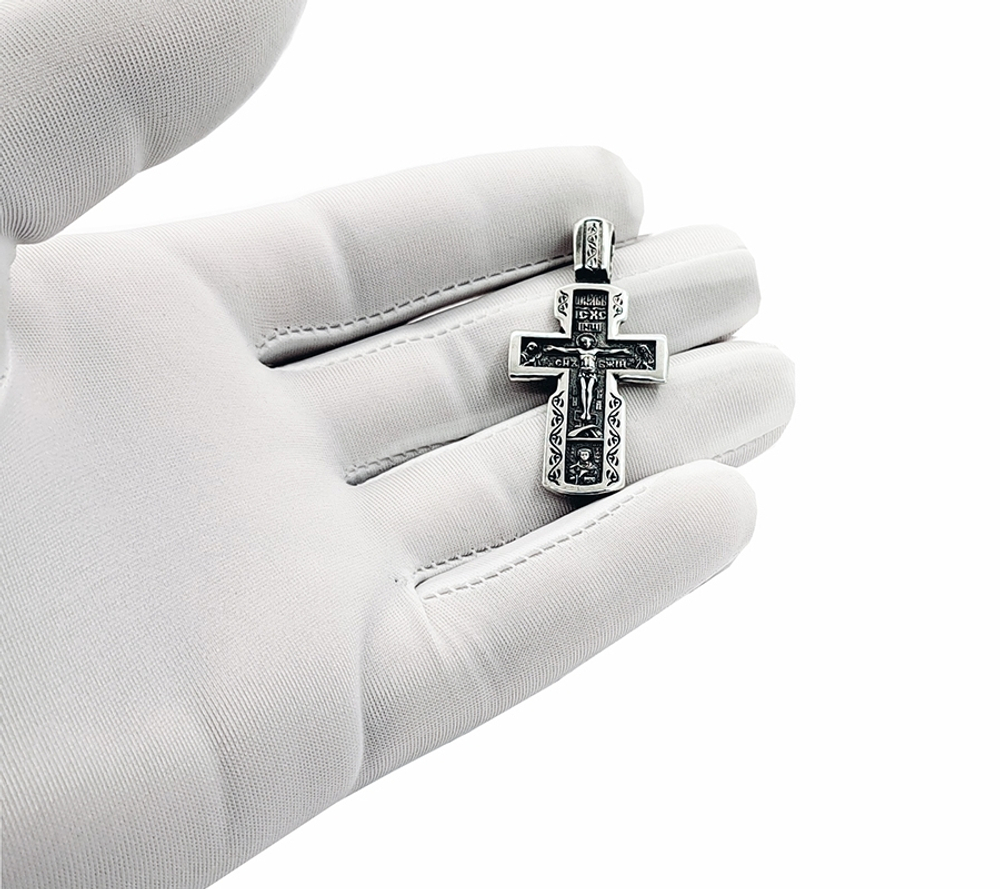Крест из серебра 8302