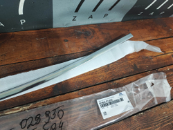 Молдинг передней двери Hyundai Santa Fe 4 Новый Оригинал 82860S1000