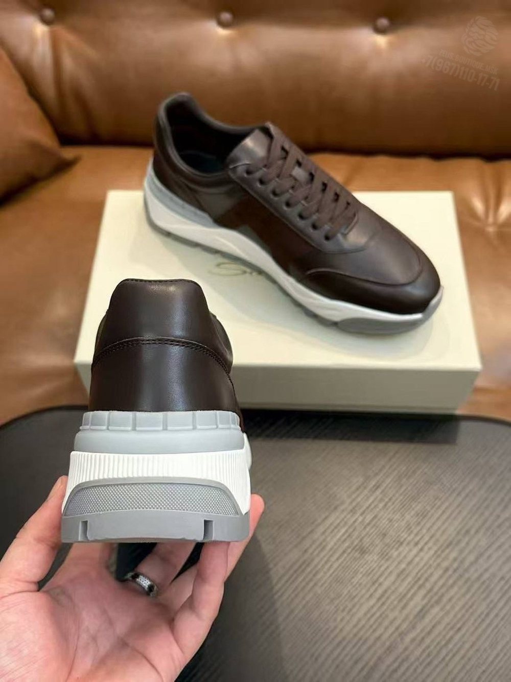 Кроссовки Santoni