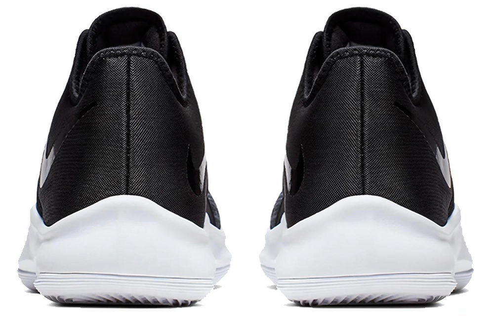 Кроссовки Nike Air Versitile 3