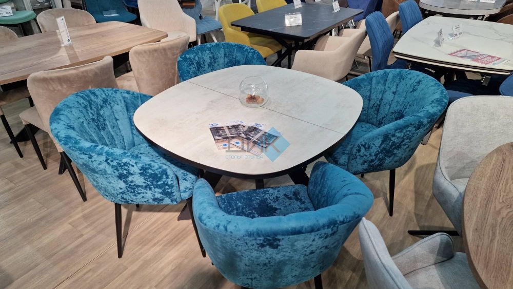 Стол DikLine В110 опоры чёрные