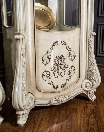 Шкаф-витрина МАРСЕЛЛА корень ясеня глянец