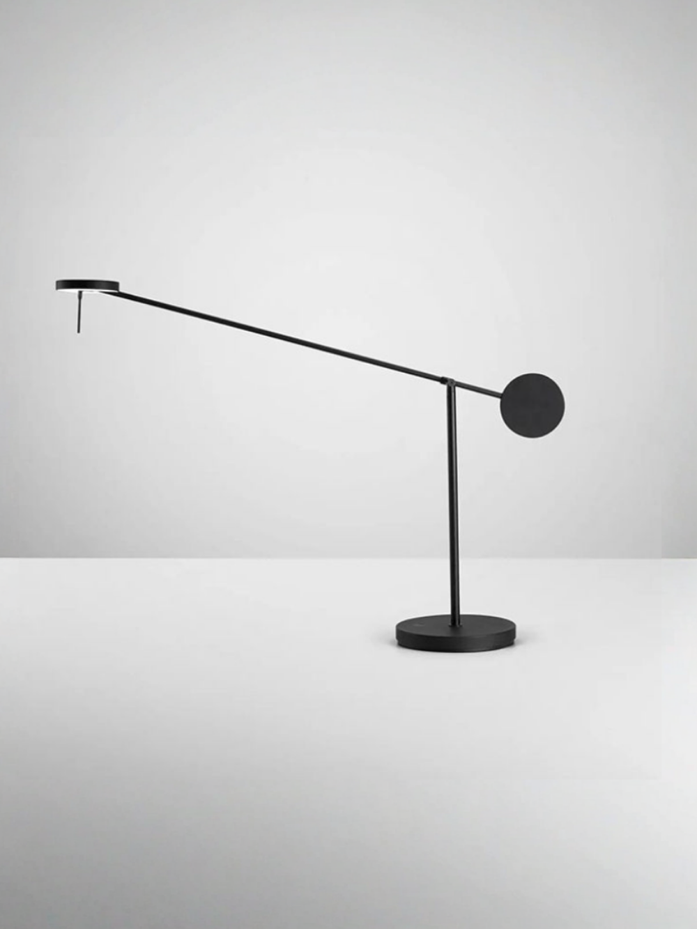 Лампа настольная Invisible