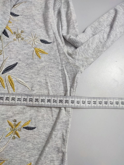 Водолазка Elis с вышивкой 44 размер