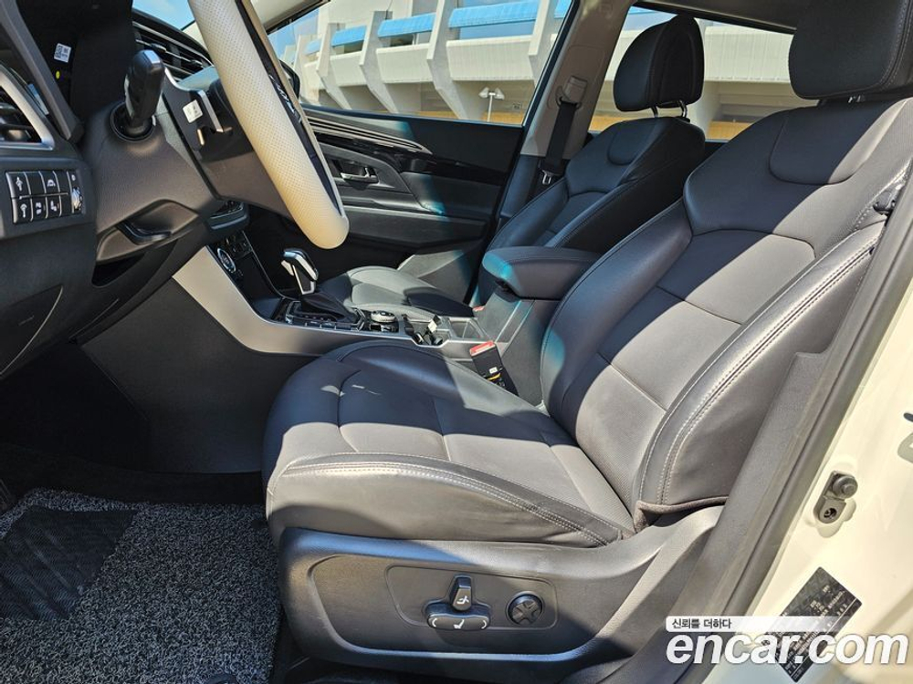 KG Mobility (Ssangyong) Beautiful Korando Бензин 1.5 2WD C5 (08.2019)