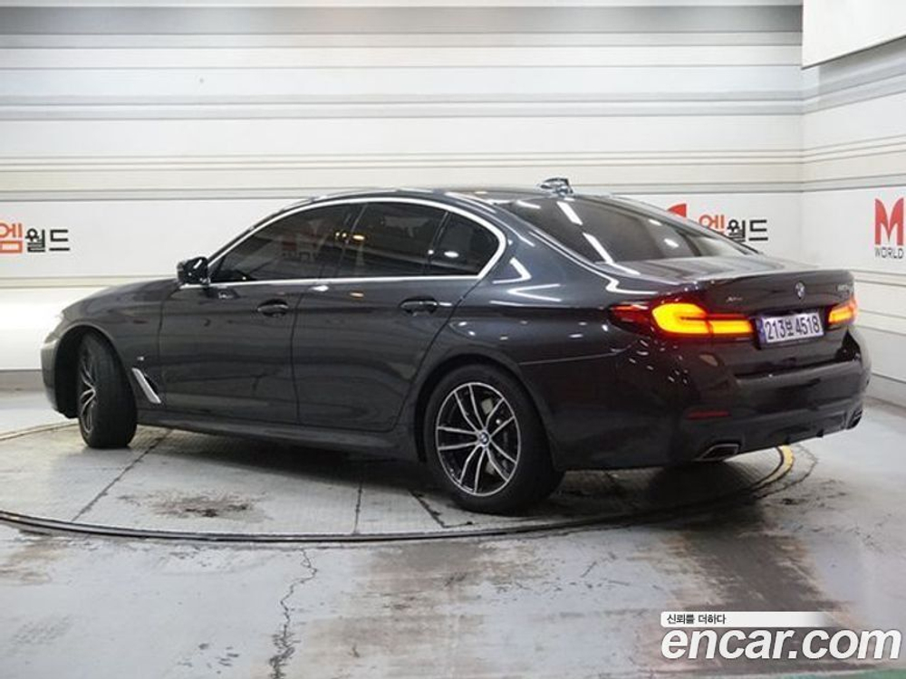 BMW 5 Series (G30) 523d xDrive M Sports (01.2021)