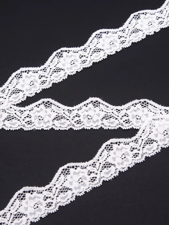 02-38 Кружево узкое эластичное 2,8 см, белый 001