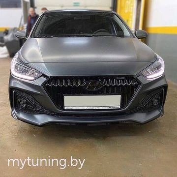 Бампер передний QUANT для Hyundai Solaris II