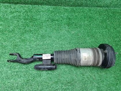 Стойка пневматическая левая Mercedes S W223 20-нв