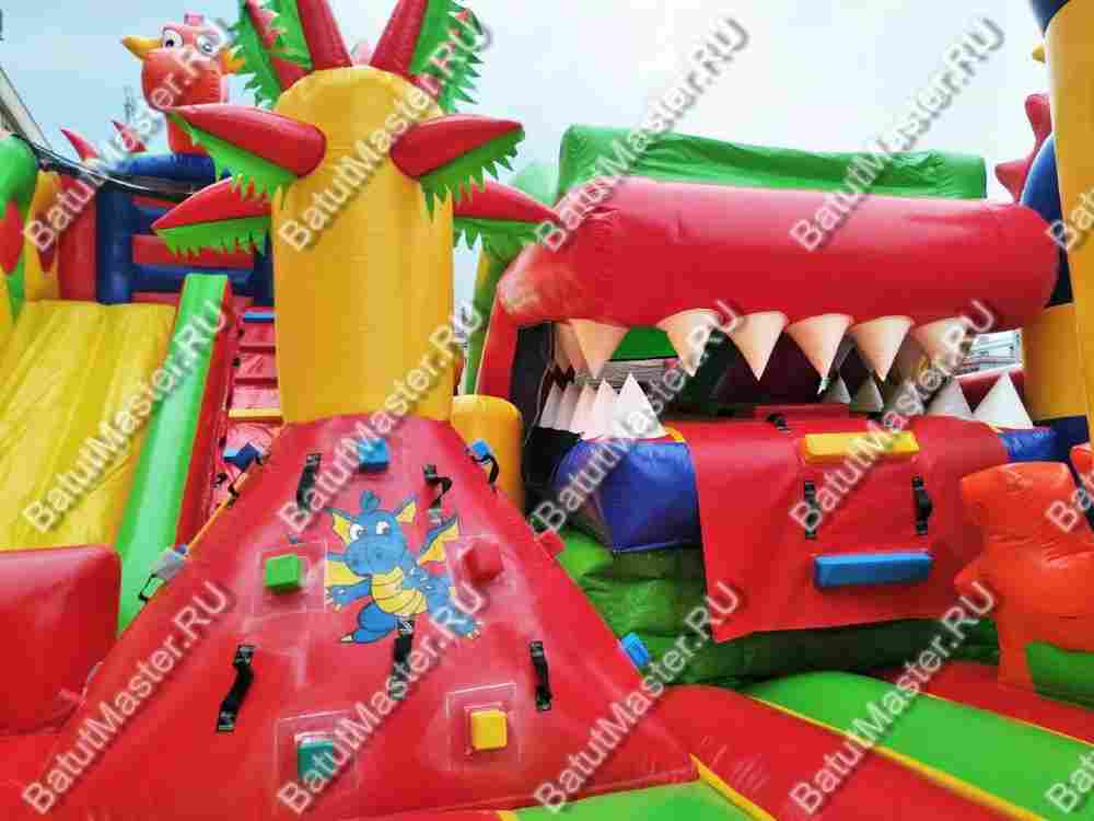 Большая надувная горка "Три дракона" 11*8*8 м