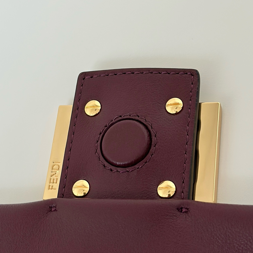 Fendi Large Mamma Baguette 31 cm