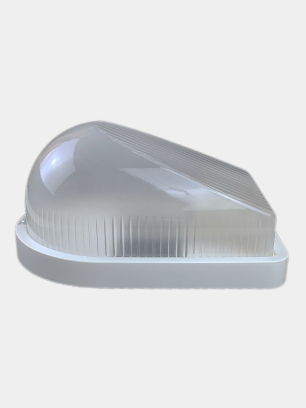 Настенный влагозащищенный светильник IP54 в гараж и душ | Царь-Огонь Свет