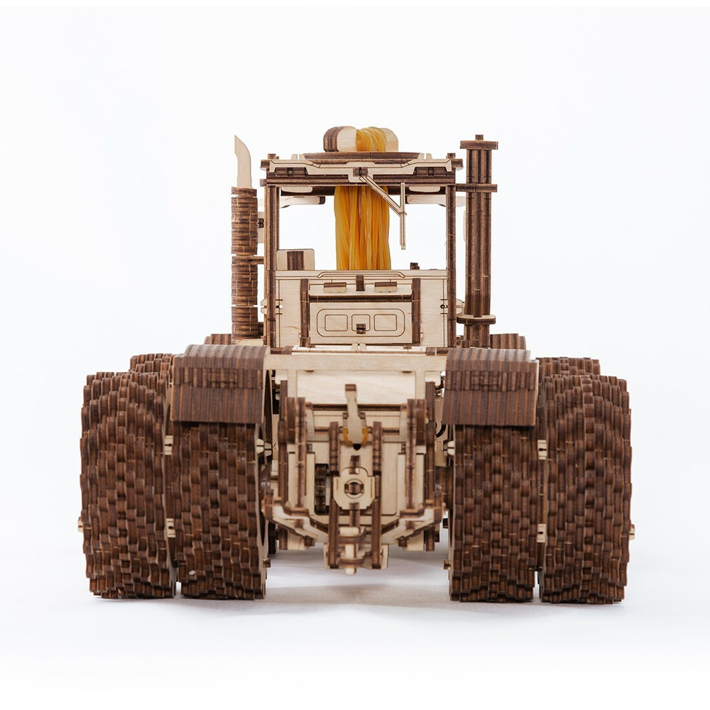 Сборная деревянная модель «Трактор Кировец К-7М» (EWA)