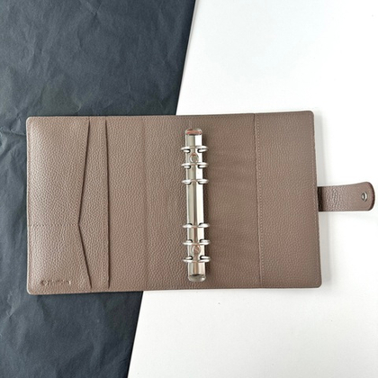 Обложка на кольцах В6+ на хлястике