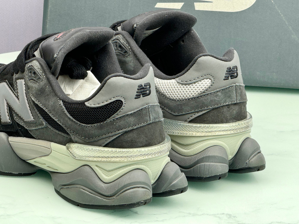New Balance 9060 Black Castlerock