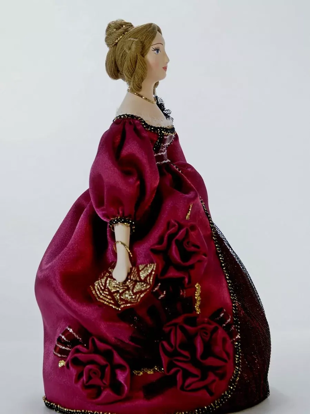 Кукла коллекционная Дама в бальном платье