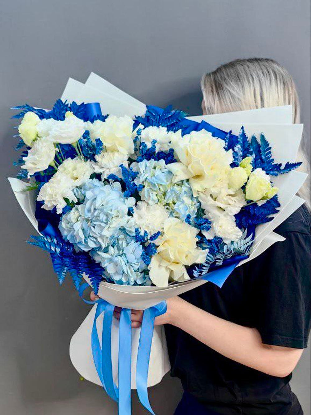 Авторский букет в стиле "Гжель"