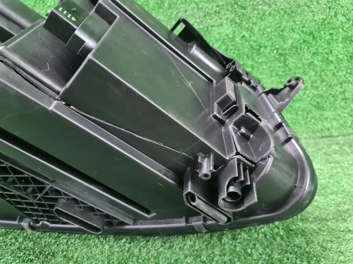 Битая Фара левая VW Tiguan 2 (2020-н.в.) LED