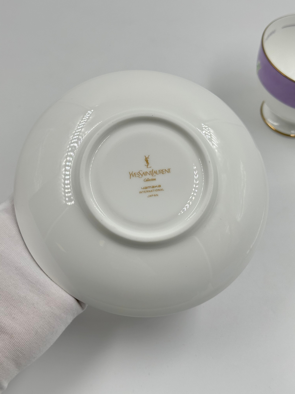 Чайная пара с ирисами Yves Saint Laurent