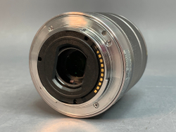 Sony 18-55mm 3.5-5.6 E OSS царапины на передней линзе