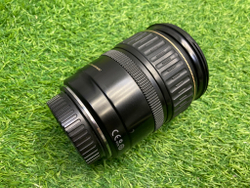 Canon EF 28-135mm 3.5-5.6 IS USM