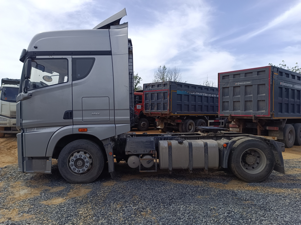 FAW JH6 4x2 Седельный тягач ORYX (Дизельный, 11,6 л, 453 л.с., АТ)