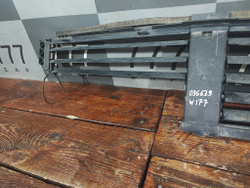 Воздуховод радиатора Жалюзи Mercedes A (W177) 18-нв Б/У Оригинал A1775008000